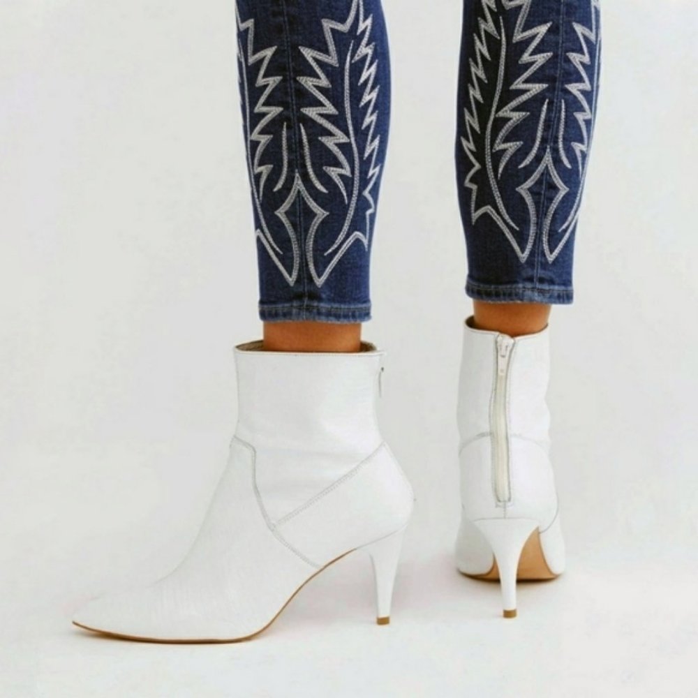 Free People Willa ankle boots white croc snake leather